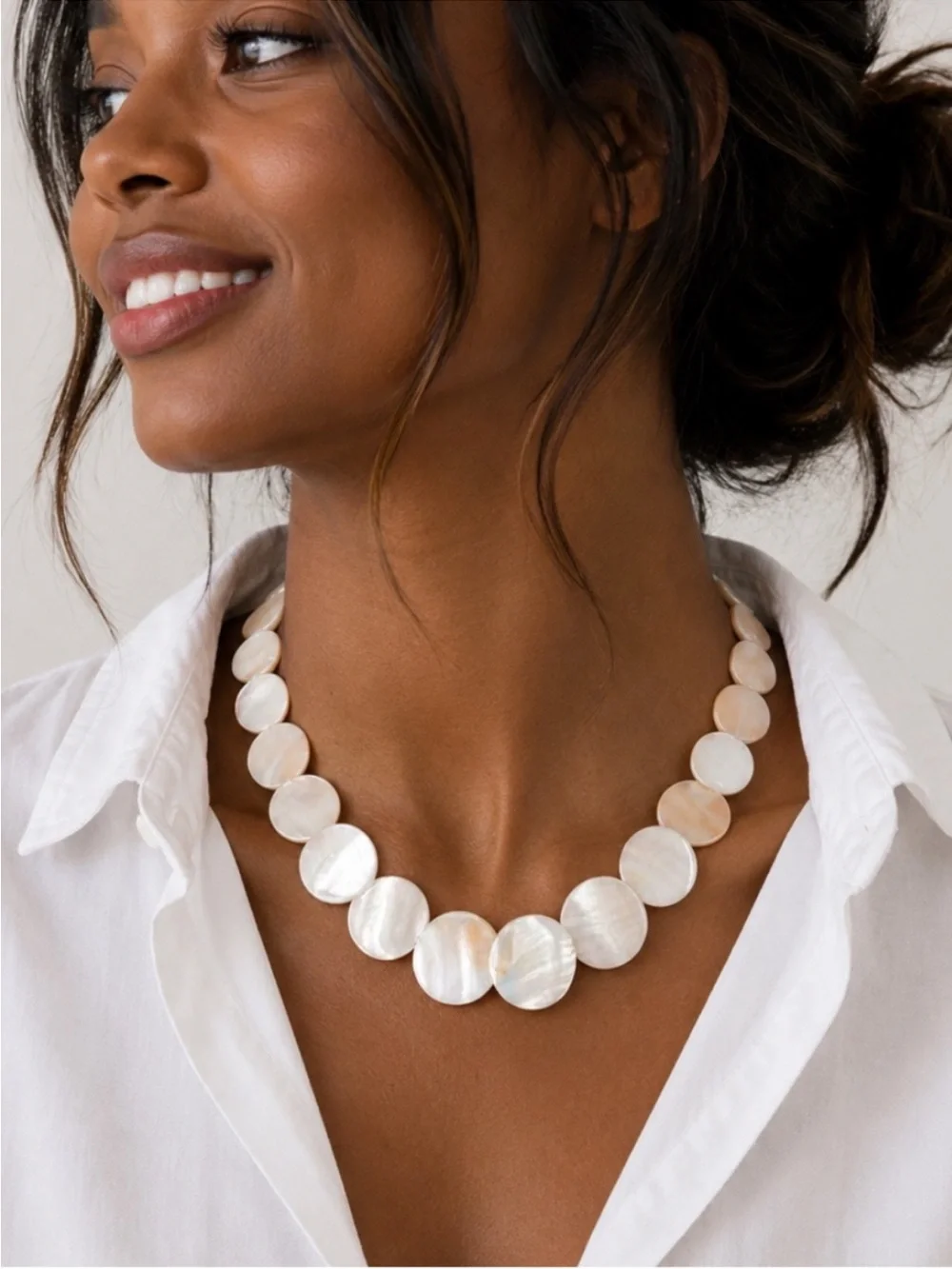 New! Coastal Classic Ivory Shell Disk Bead Necklace NWOT 3032
